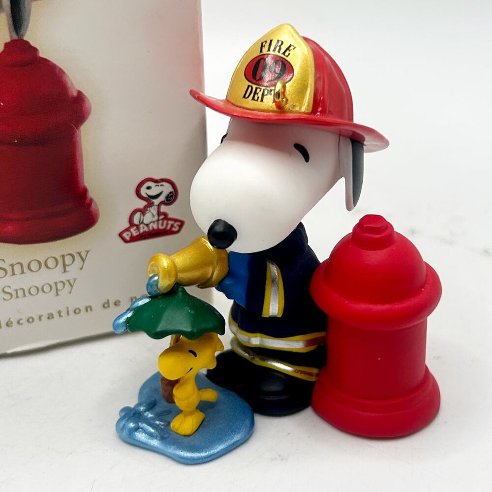 Hallmark Keepsake PEANUTS Fire Fighter SNOOPY Christmas Ornament 12th in Series - Picture 2 of 5